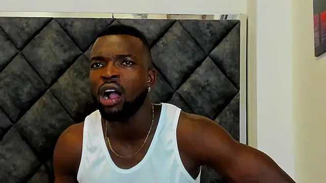 Snapshot of Dylan_Taylor chatting on November 2025 02:27:01 PM Dylan Taylor online show from November 2025 02:27:01 PM