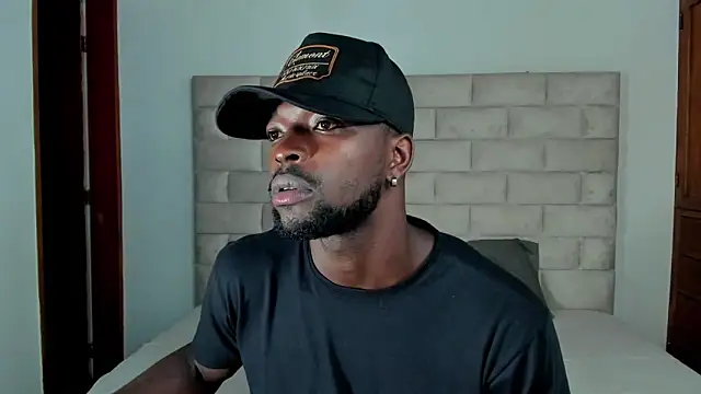 Snapshot of Dylan_Taylor chatting on November 2025 12:13:01 PM Dylan Taylor online show from November 2025 12:13:01 PM