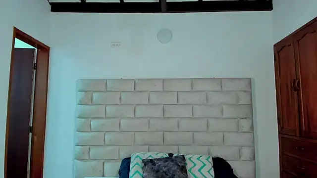 Snapshot of Dylan_Taylor chatting on November 2025 12:37:02 PM Dylan Taylor online show from November 2025 12:37:02 PM