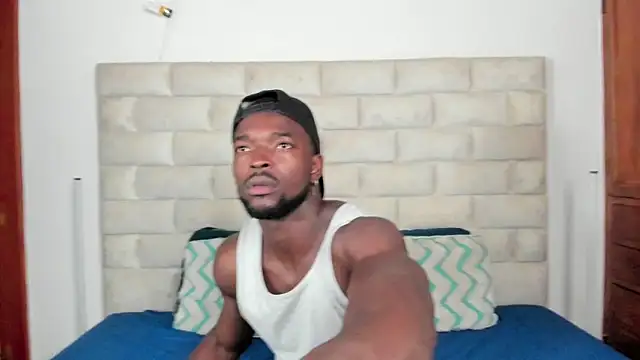 Snapshot of Dylan_Taylor chatting on December 2025 12:25:01 PM Dylan Taylor online show from December 2025 12:25:01 PM