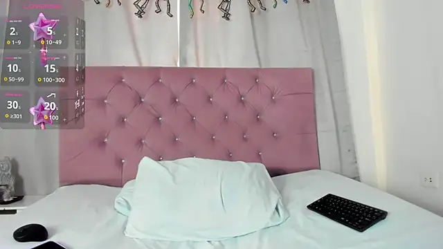 Snapshot of _lexx1e chatting on November 2025 01:35:02 PM lexx1e online show from November 2025 01:35:02 PM