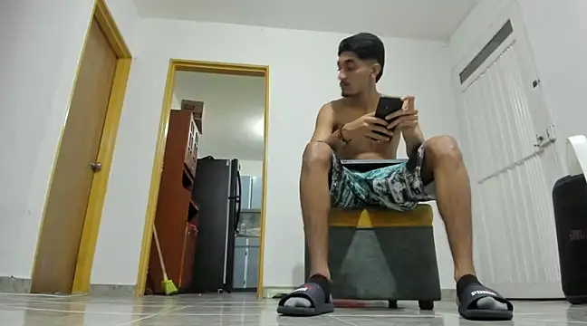 Snapshot of latin_bbc chatting on December 2024 03:12:01 AM latin bbc online show from December 2024 03:12:01 AM