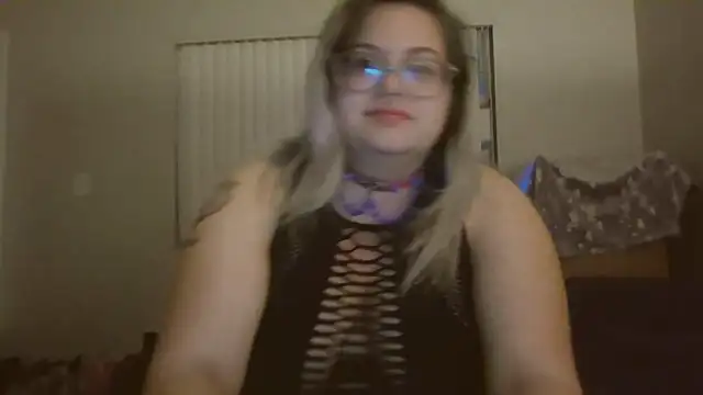 Snapshot of HoneyBear19 chatting on February 2025 07:29:02 AM HoneyBear19 online show from February 2025 07:29:02 AM