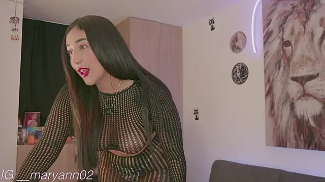 Snapshot of Maryann_jones chatting on November 2025 01:11:01 PM Maryann jones online show from November 2025 01:11:01 PM