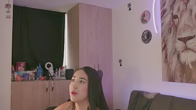 Snapshot of Maryann_jones chatting on December 2025 01:05:02 PM Maryann jones online show from December 2025 01:05:02 PM