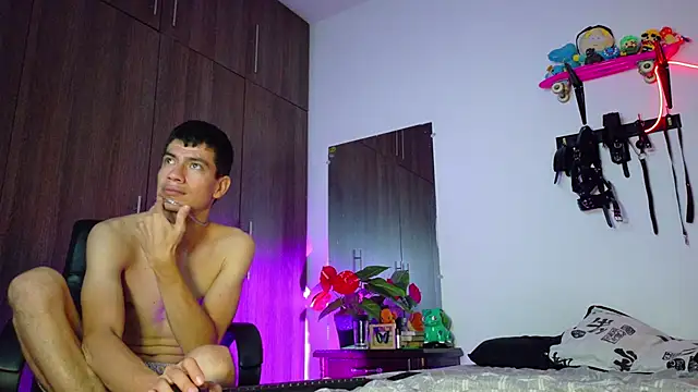 Snapshot of Nymphobuddies chatting on January 2025 06:03:02 AM Nymphobuddies online show from January 2025 06:03:02 AM