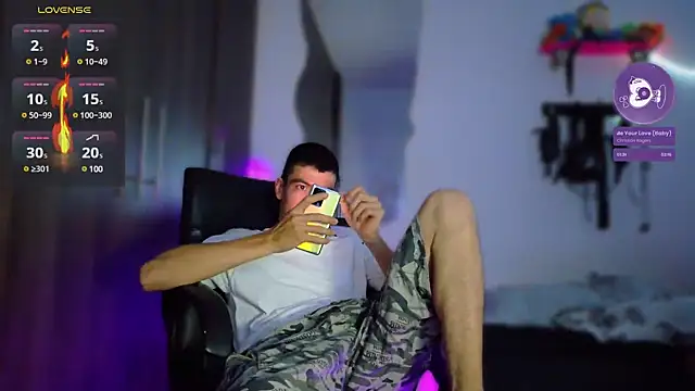 Snapshot of Nymphobuddies chatting on February 2025 08:00:01 PM Nymphobuddies online show from February 2025 08:00:01 PM