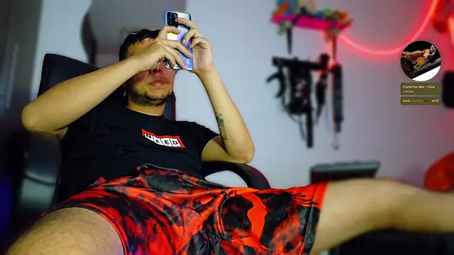 Snapshot of Nymphobuddies chatting on February 2025 10:53:02 PM Nymphobuddies online show from February 2025 10:53:02 PM