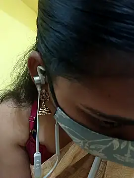 Snapshot of Tamil_Shalini_Lustyy chatting on January 2025 08:00:02 AM Tamil Shalini Lustyy online show from January 2025 08:00:02 AM