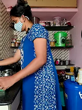 Snapshot of Tamil_Shalini_Lustyy chatting on September 2025 05:08:02 AM Tamil Shalini Lustyy online show from September 2025 05:08:02 AM