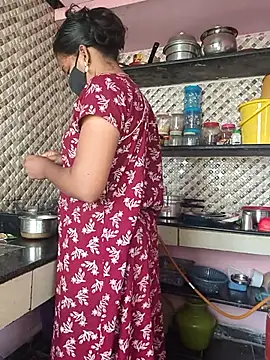 Snapshot of Tamil_Shalini_Lustyy chatting on October 2025 02:33:01 AM Tamil Shalini Lustyy online show from October 2025 02:33:01 AM