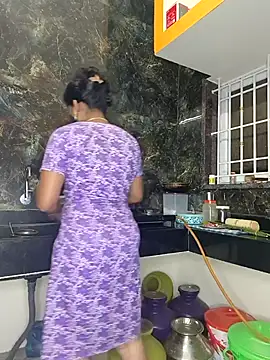 Snapshot of Tamil_Shalini_Lustyy chatting on November 2025 10:54:01 PM Tamil Shalini Lustyy online show from November 2025 10:54:01 PM