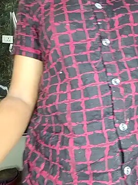 Snapshot of Tamil_Shalini_Lustyy chatting on November 2025 11:46:01 PM Tamil Shalini Lustyy online show from November 2025 11:46:01 PM