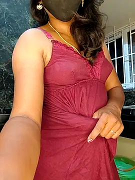 Snapshot of Tamil_Shalini_Lustyy chatting on November 2025 11:48:01 PM Tamil Shalini Lustyy online show from November 2025 11:48:01 PM