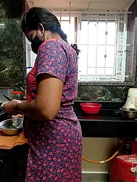 Snapshot of Tamil_Shalini_Lustyy chatting on February 2026 01:33:01 AM Tamil Shalini Lustyy online show from February 2026 01:33:01 AM