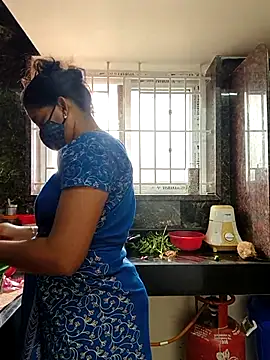 Snapshot of Tamil_Shalini_Lustyy chatting on February 2026 03:51:02 AM Tamil Shalini Lustyy online show from February 2026 03:51:02 AM