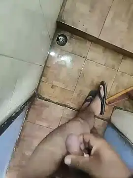 Snapshot of shale26 chatting on December 2024 06:31:02 AM shale26 online show from December 2024 06:31:02 AM