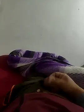 Snapshot of shale26 chatting on December 2024 02:41:02 AM shale26 online show from December 2024 02:41:02 AM