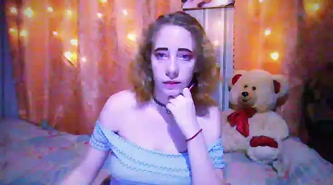 Snapshot of MelxMellie chatting on December 2024 09:33:02 PM MelxMellie online show from December 2024 09:33:02 PM