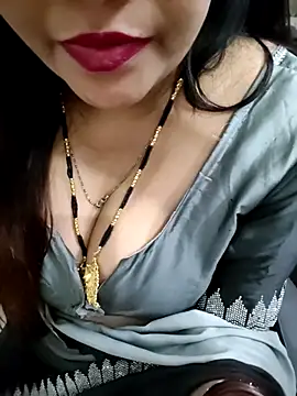Snapshot of Mayuri77 chatting on July 2026 06:17:02 PM Mayuri77 online show from July 2026 06:17:02 PM