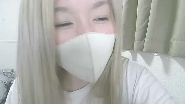 Snapshot of Remi_official chatting on July 2026 10:19:02 AM Remi official online show from July 2026 10:19:02 AM