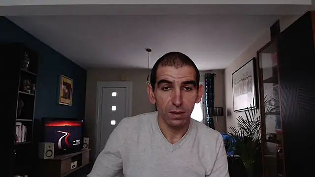 Snapshot of Samir_44200 chatting on December 2024 02:33:01 PM Samir 44200 online show from December 2024 02:33:01 PM