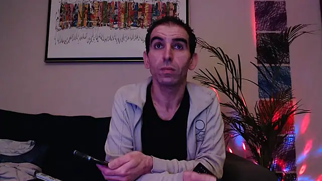 Snapshot of Samir_44200 chatting on January 2025 09:37:01 PM Samir 44200 online show from January 2025 09:37:01 PM