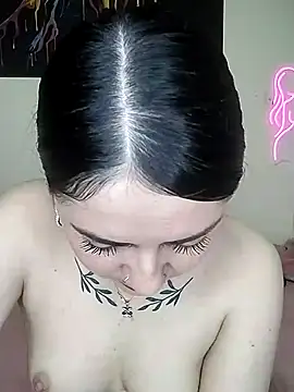 Snapshot of Emily-Hott- chatting on December 2024 03:16:01 PM Emily-Hott- online show from December 2024 03:16:01 PM