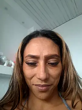 salome drasin online show from October 2025 06:06:02 PM