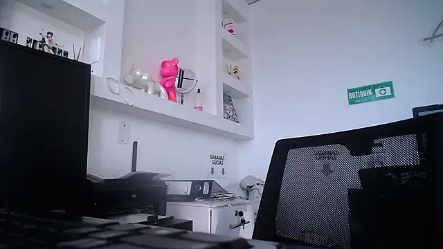 salome drasin online show from February 2026 12:15:01 PM