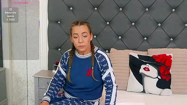 KatyNolan online show from March 2026 07:03:01 AM