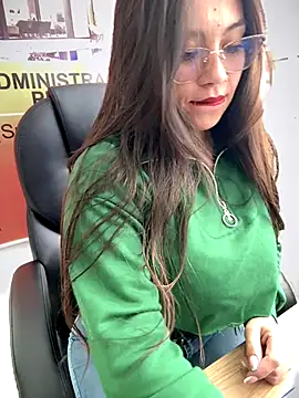 LIZ-06  online show from November 2025 03:43:02 PM