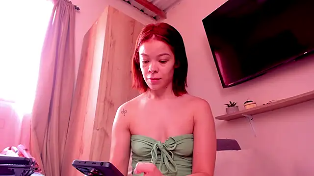 sofiaVelez01 online show from June 2026 04:34:02 PM