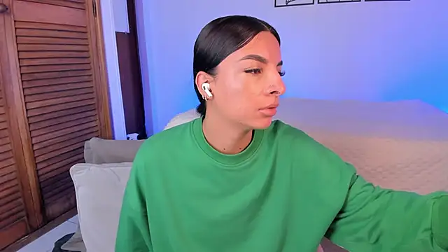 Snapshot of 777AylinZ chatting on October 2025 10:13:02 AM 777AylinZ online show from October 2025 10:13:02 AM