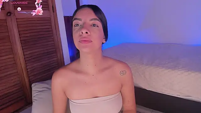 Snapshot of 777AylinZ chatting on October 2025 12:17:01 PM 777AylinZ online show from October 2025 12:17:01 PM