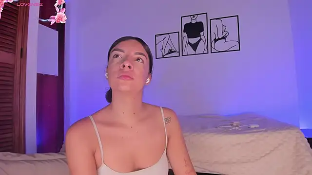 Snapshot of 777AylinZ chatting on October 2025 11:54:01 AM 777AylinZ online show from October 2025 11:54:01 AM