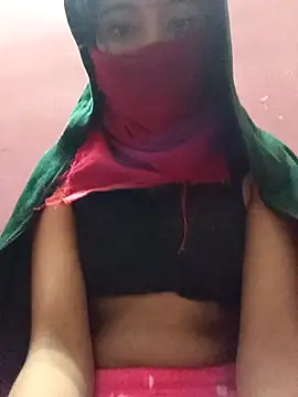 Snapshot of BabySlimmy10 chatting on January 2025 07:15:01 PM BabySlimmy10 online show from January 2025 07:15:01 PM