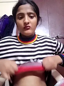 BabySlimmy10 online show from December 2025 07:53:01 PM