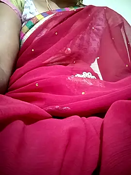 Snapshot of Cute-chinny chatting on February 2025 12:42:01 AM Cute-chinny online show from February 2025 12:42:01 AM