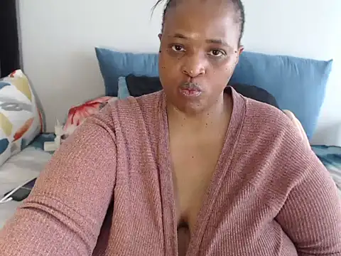 Snapshot of BootyDiva5 chatting on November 2025 08:35:02 AM BootyDiva5 online show from November 2025 08:35:02 AM