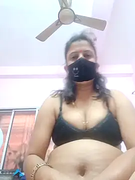 Snapshot of Cute-manisha chatting on January 2025 01:50:01 AM Cute-manisha online show from January 2025 01:50:01 AM