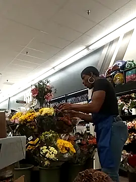 Snapshot of kobrashekyng chatting on October 2025 03:00:01 PM kobrashekyng online show from October 2025 03:00:01 PM