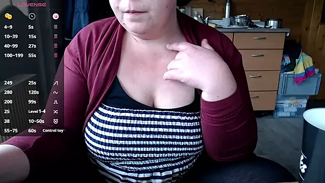 Snapshot of KasiaPrivat chatting on February 2025 07:48:02 AM KasiaPrivat online show from February 2025 07:48:02 AM