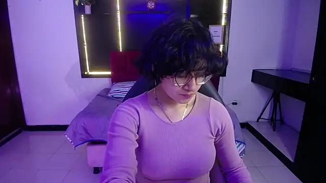 Snapshot of Lili_Gomez_ chatting on November 2025 01:11:02 PM Lili Gomez online show from November 2025 01:11:02 PM