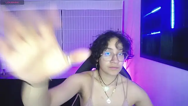 Snapshot of Lili_Gomez_ chatting on November 2025 02:08:01 PM Lili Gomez online show from November 2025 02:08:01 PM