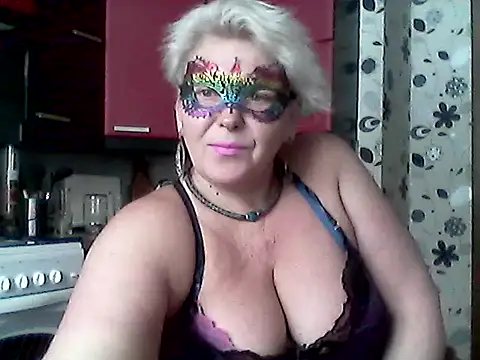 Lisa Suzie online show from February 2026 07:18:01 AM