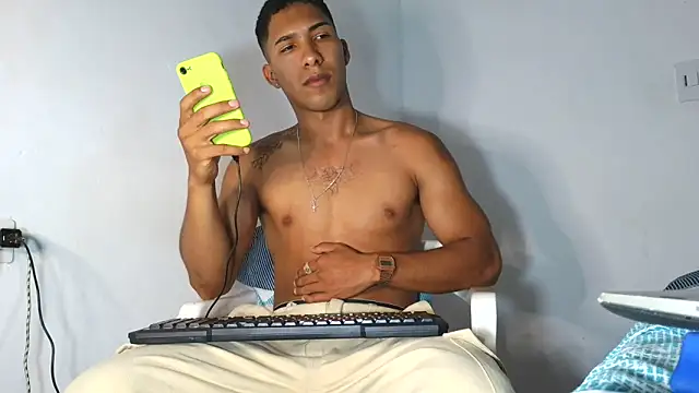 Snapshot of maximo_vega_newv chatting on December 2025 08:51:01 PM maximo vega newv online show from December 2025 08:51:01 PM