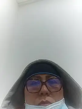 Darly Gomez online show from June 2026 05:28:01 AM