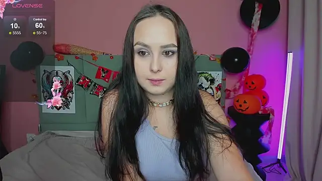 BeatriceReeves online show from October 2025 01:06:02 AM