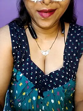Snapshot of Sexy_Mona_Bhabhi chatting on March 2026 06:22:02 PM Sexy Mona Bhabhi online show from March 2026 06:22:02 PM